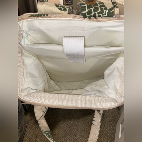 Pineapple patterned backpack - Picture 4 of 4